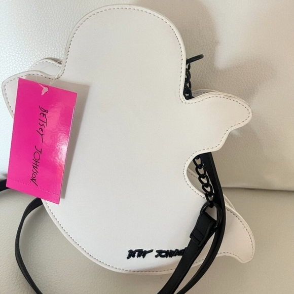 🔹️ BETSEY JOHNSON🔹️ XOGHOSTY WHITE GLITTER CROSSBODY BAG 👻 - Picture 3 of 5